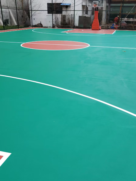 如皋 球场长期使用易出现地面开裂